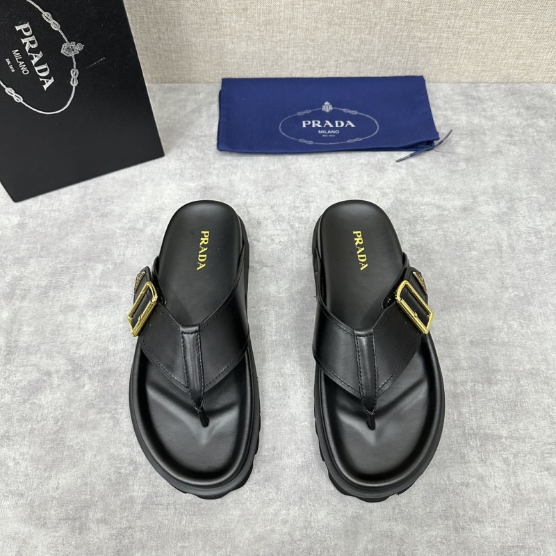 Pra*a slippers